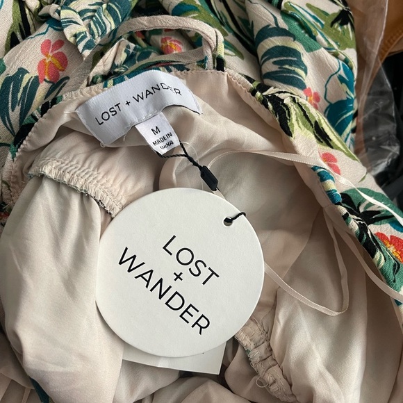 Anthropologie Lost+Wander Tiered Maxi Dress Womens Large Beige Sleeveless Floral - Picture 8 of 10